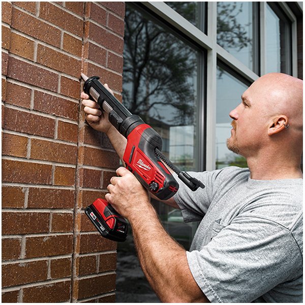 Milwaukee m18 cordless caulk 2024 and adhesive gun kit