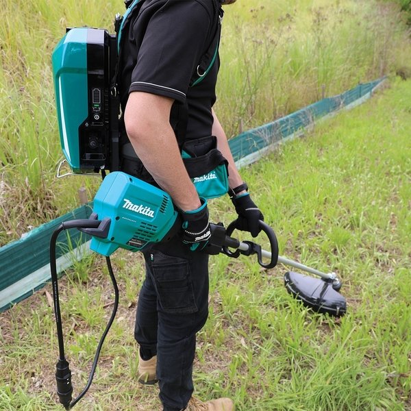 Makita PDC1200A02 Portable Power Supply Kit