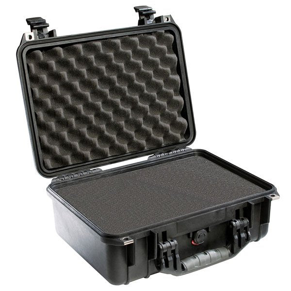 Pelican 1450B Case - Black - With Foam (42 x 33.1 x 17.4 cm)